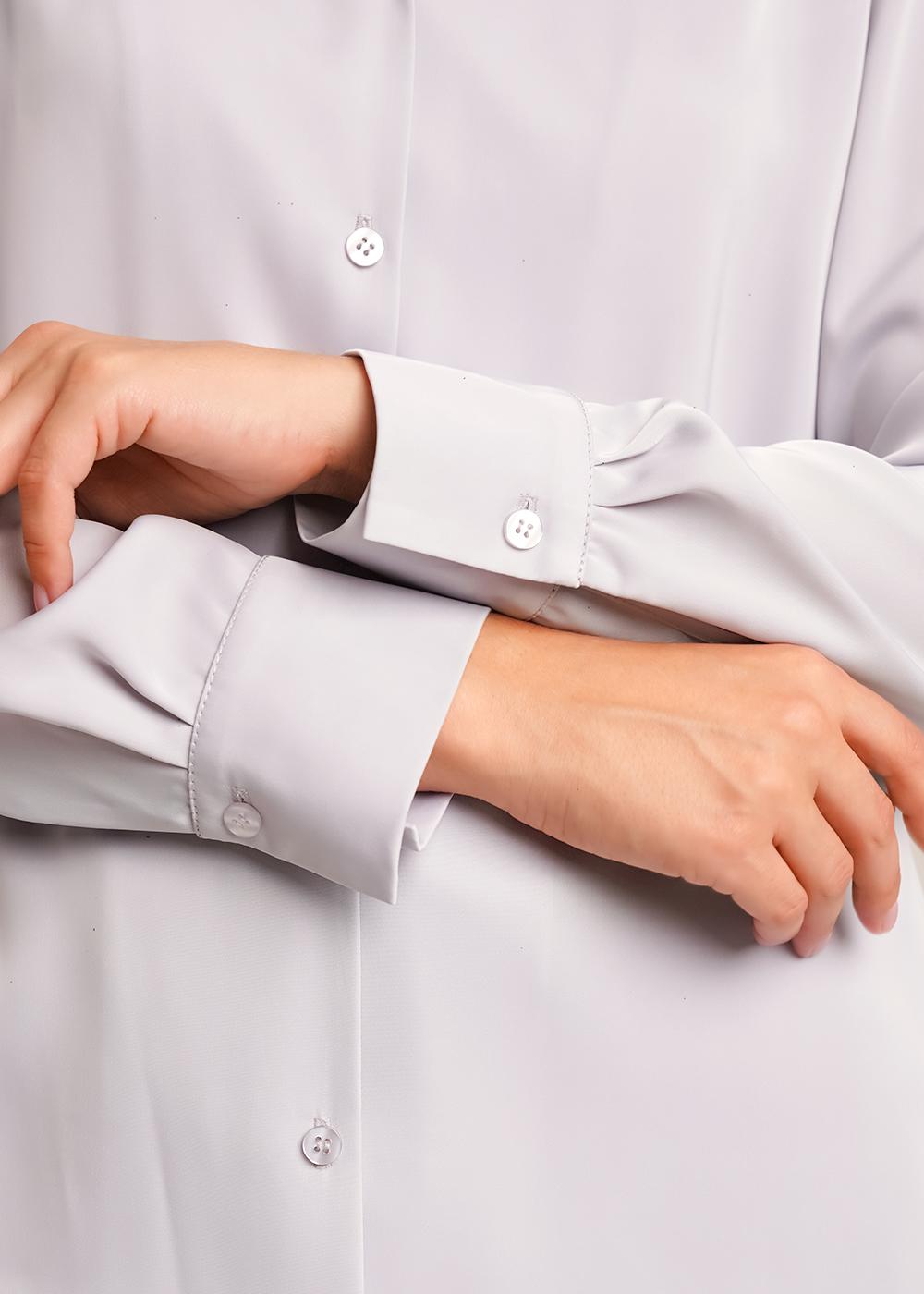 Ст.цена 1750р CLE 153252/193атл Блузка женская 153252/193атл св.серый