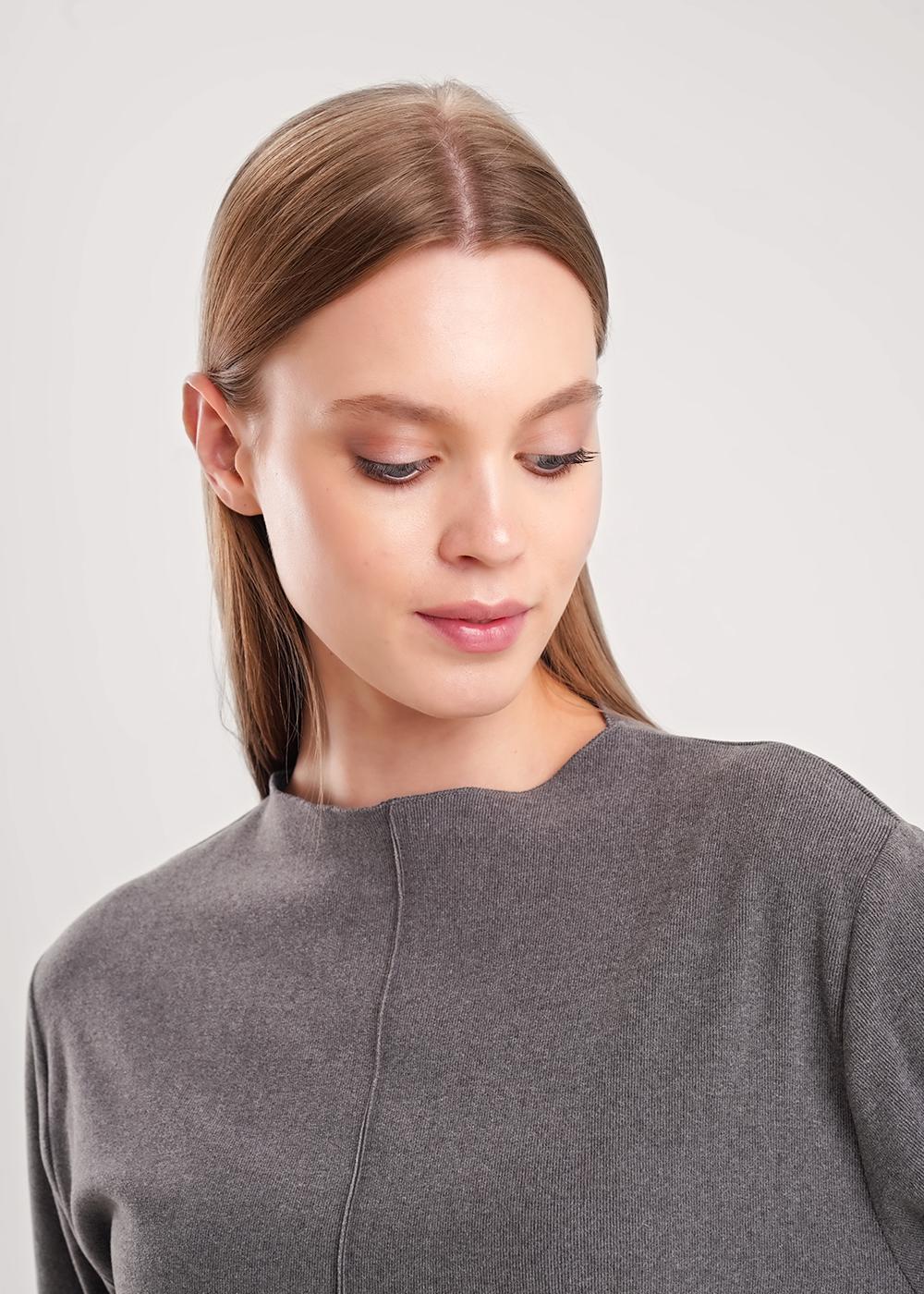 Ст.цена 750р CLE 157024/190инн Джемпер женский 157024/190инн т.серый