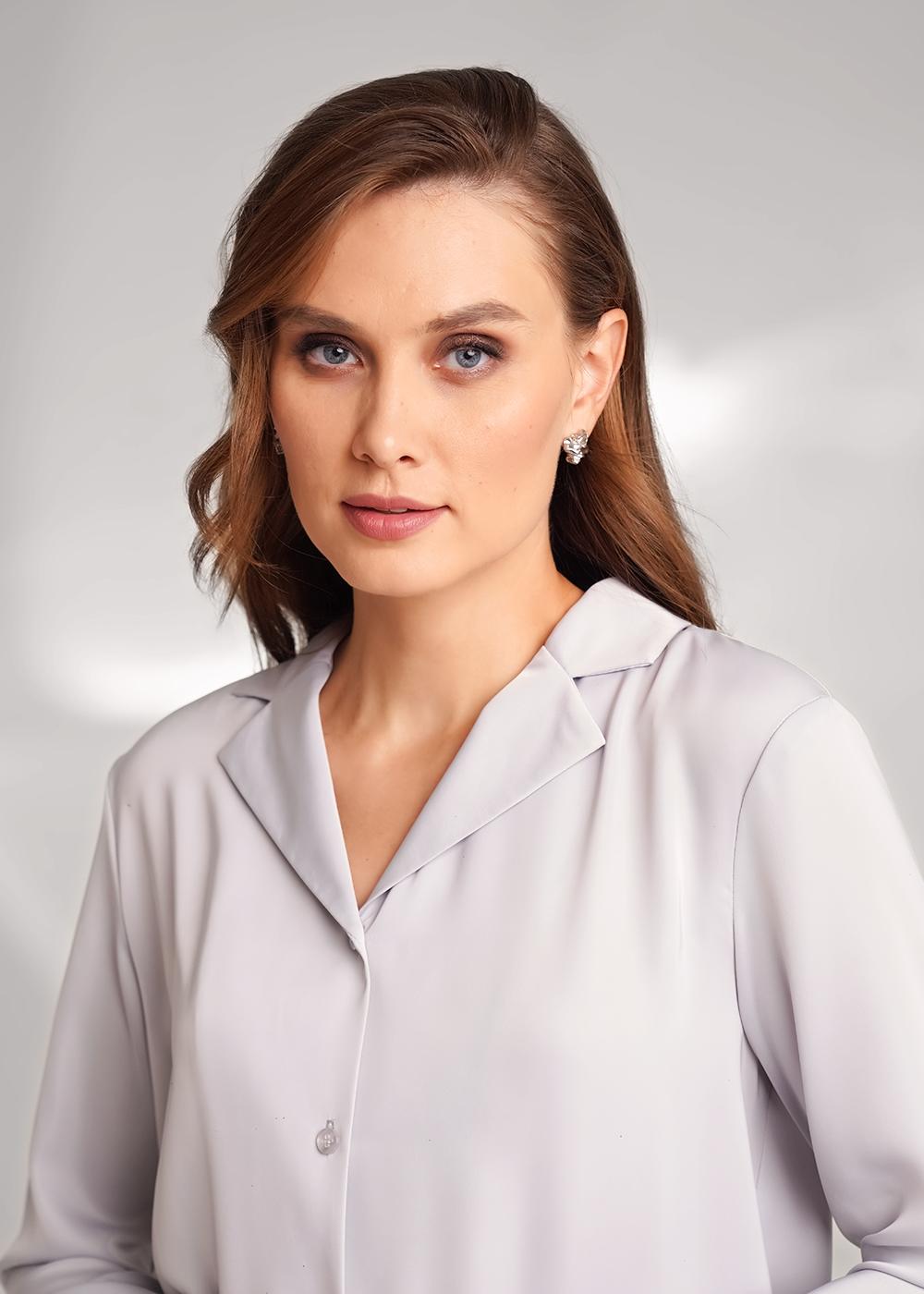 Ст.цена 1750р CLE 153252/193атл Блузка женская 153252/193атл св.серый