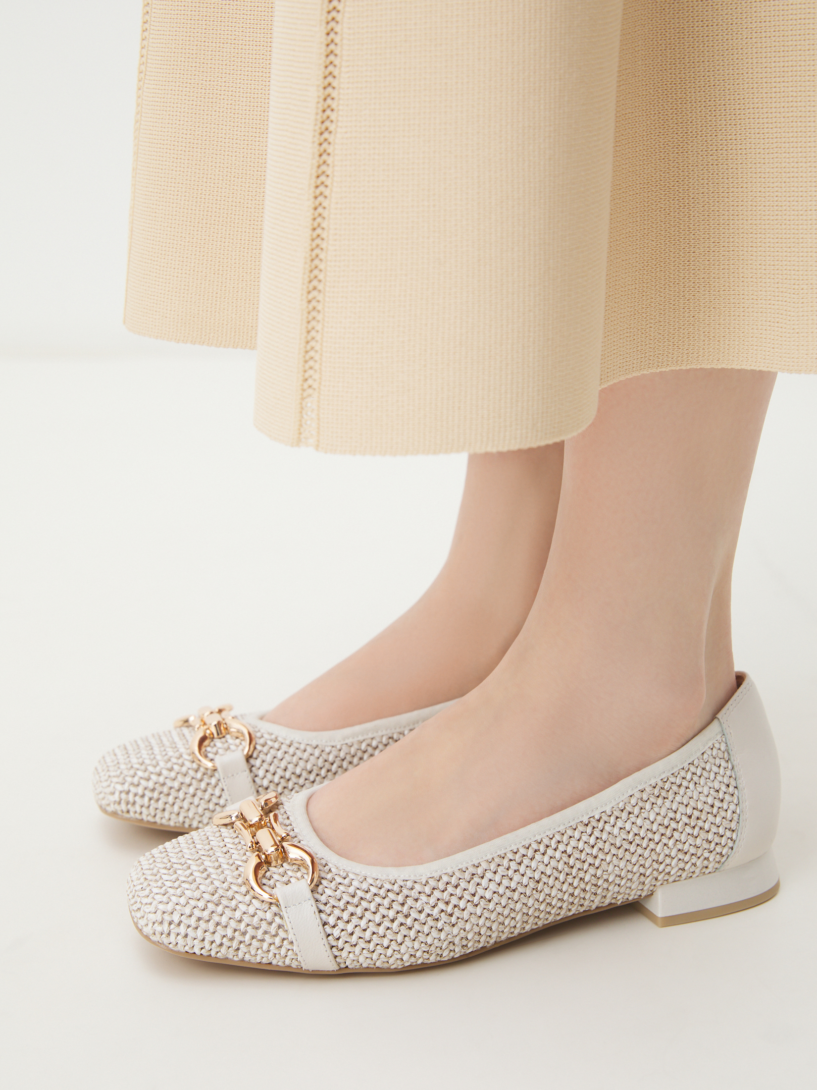 Балетки CAPRICE VANNY 4295026, молочно-белый