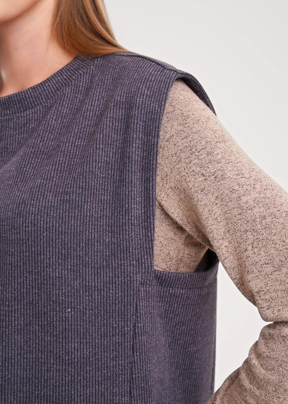 Ст.цена 1580р CLE 157025/190ввэ Жилет женский 157025/190ввэ т.серый/серый