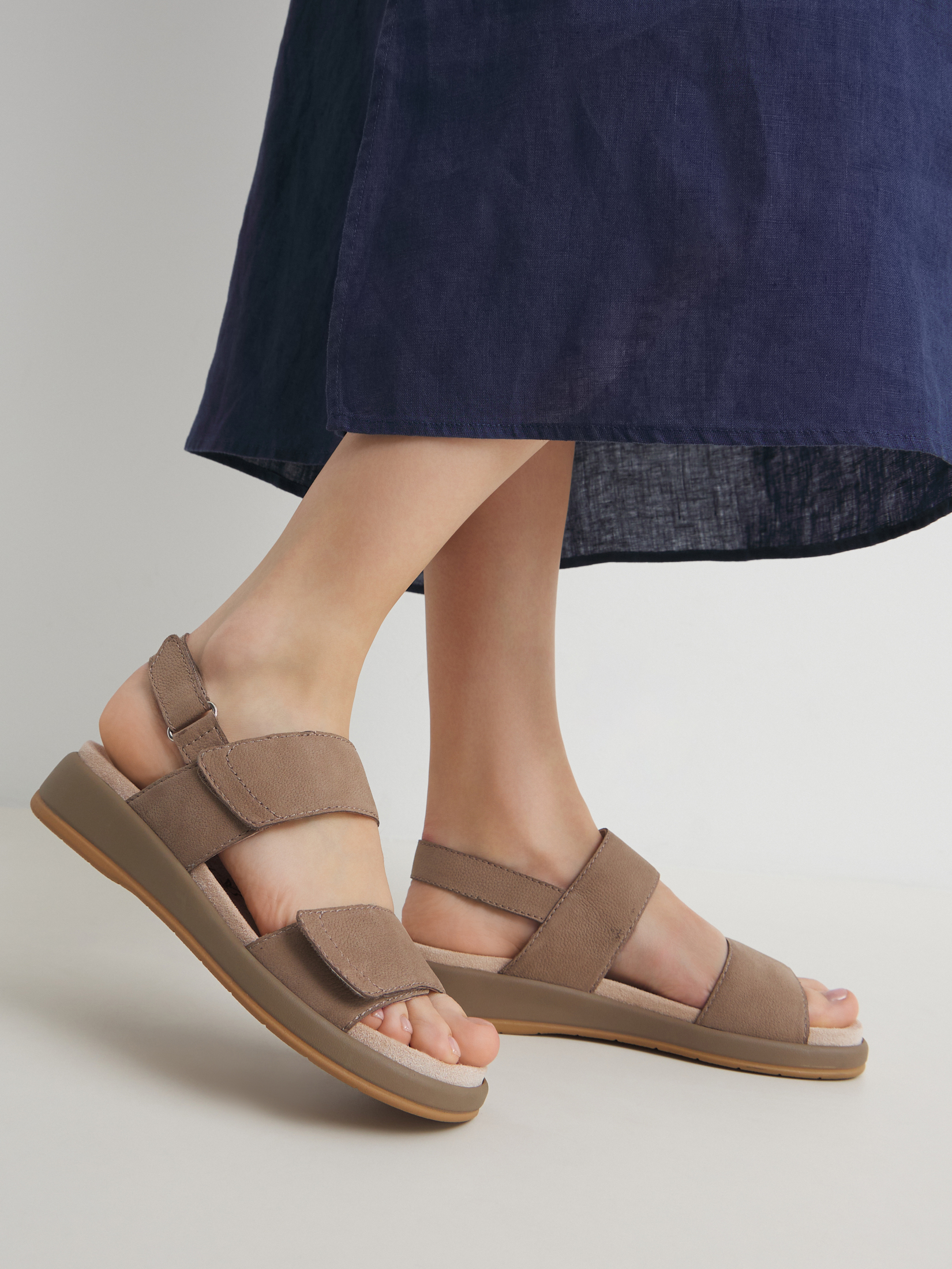 Женские сандалии CAPRICE ELVANA 4345638, серо-коричневый