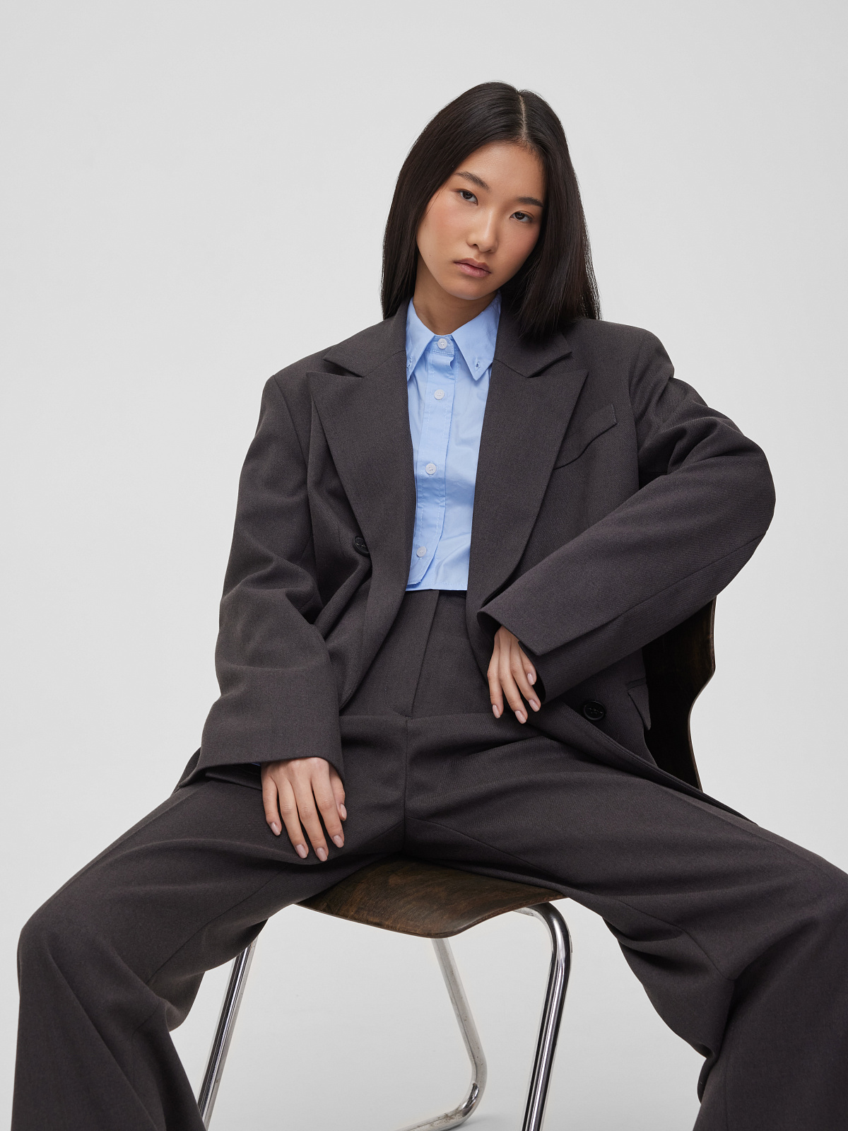 Жакет свободного кроя двубортный, графитовый