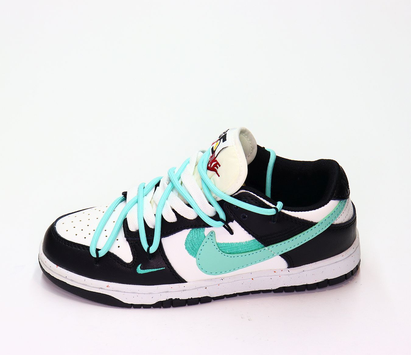 Кроссовки нат. Кожа (36-41)р. / шт. B1051/7