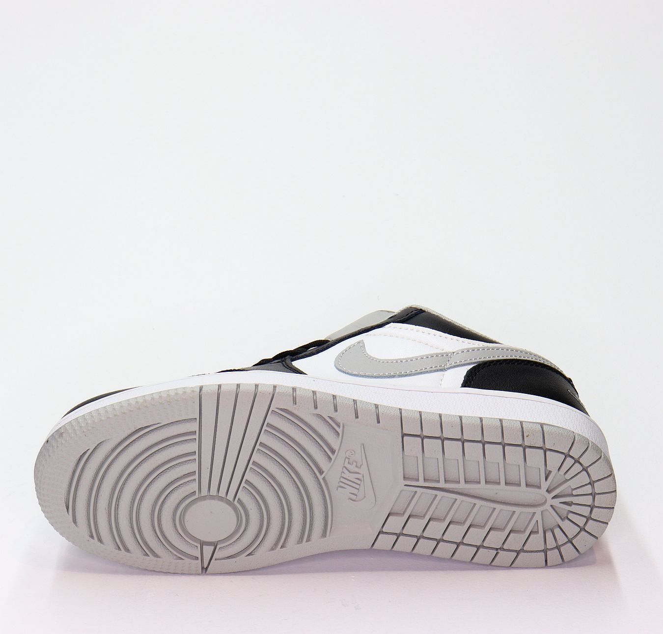 Кроссовки нат. Кожа (36-41)р. / шт. B977/6