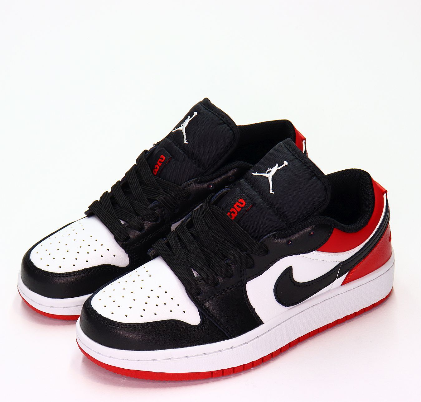 Кроссовки нат. Кожа (36-41)р. / шт. B977/1