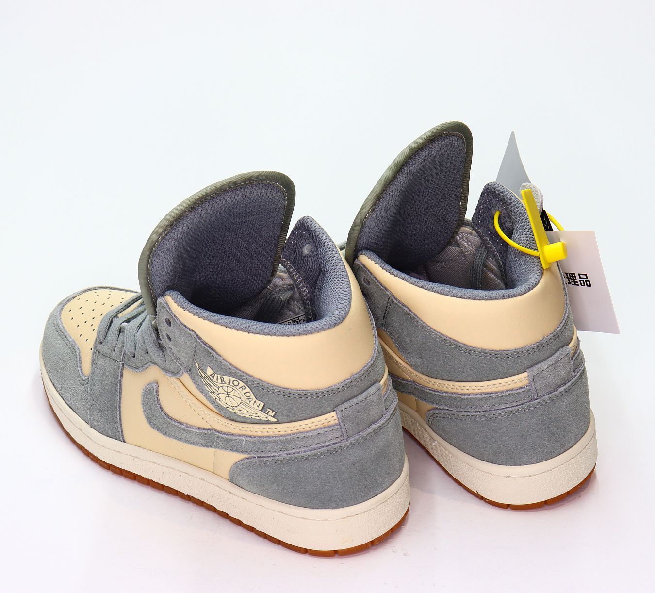 Кроссовки нат. Кожа (36-41)р. / шт. 2275/1624