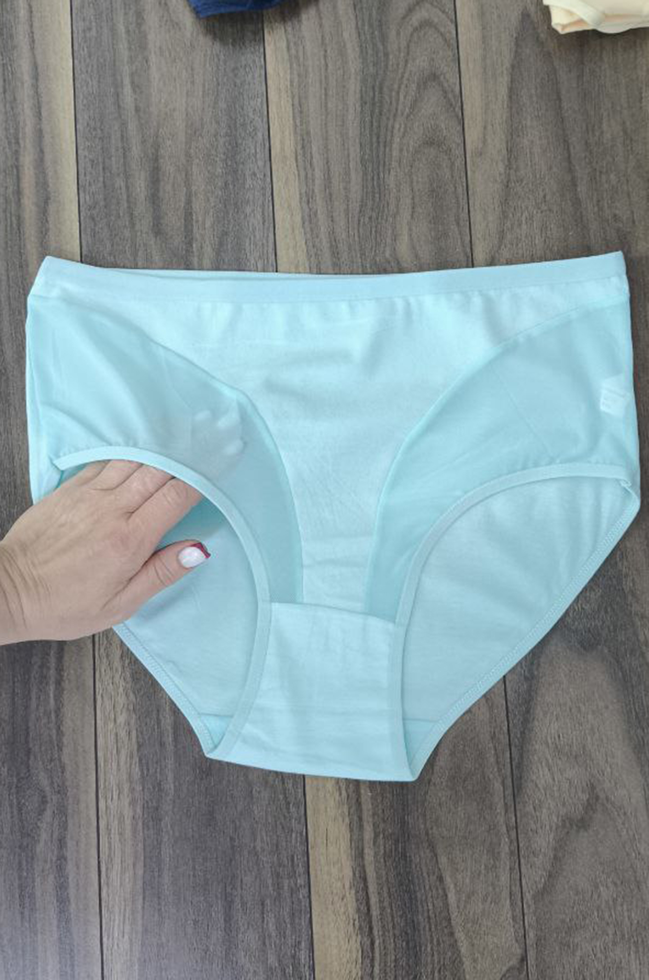 Трусы женские 820 (цвета в ассортименте)