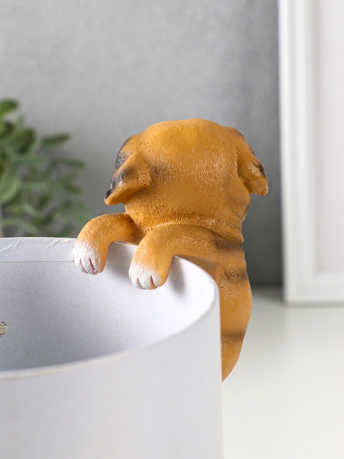 Фигурка для флорариума «Маленький мопс», декор на кашпо, 6.5×7×11.5 см