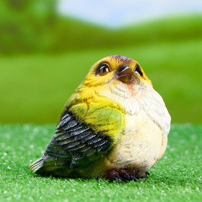 Садовая фигура из полистоуна «Чижик», 12×11×11 см