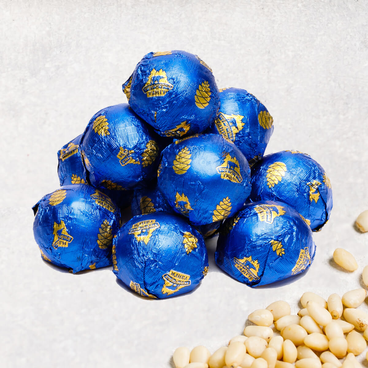 Конфеты «Мягкий кедровый грильяж с черникой», 1 кг