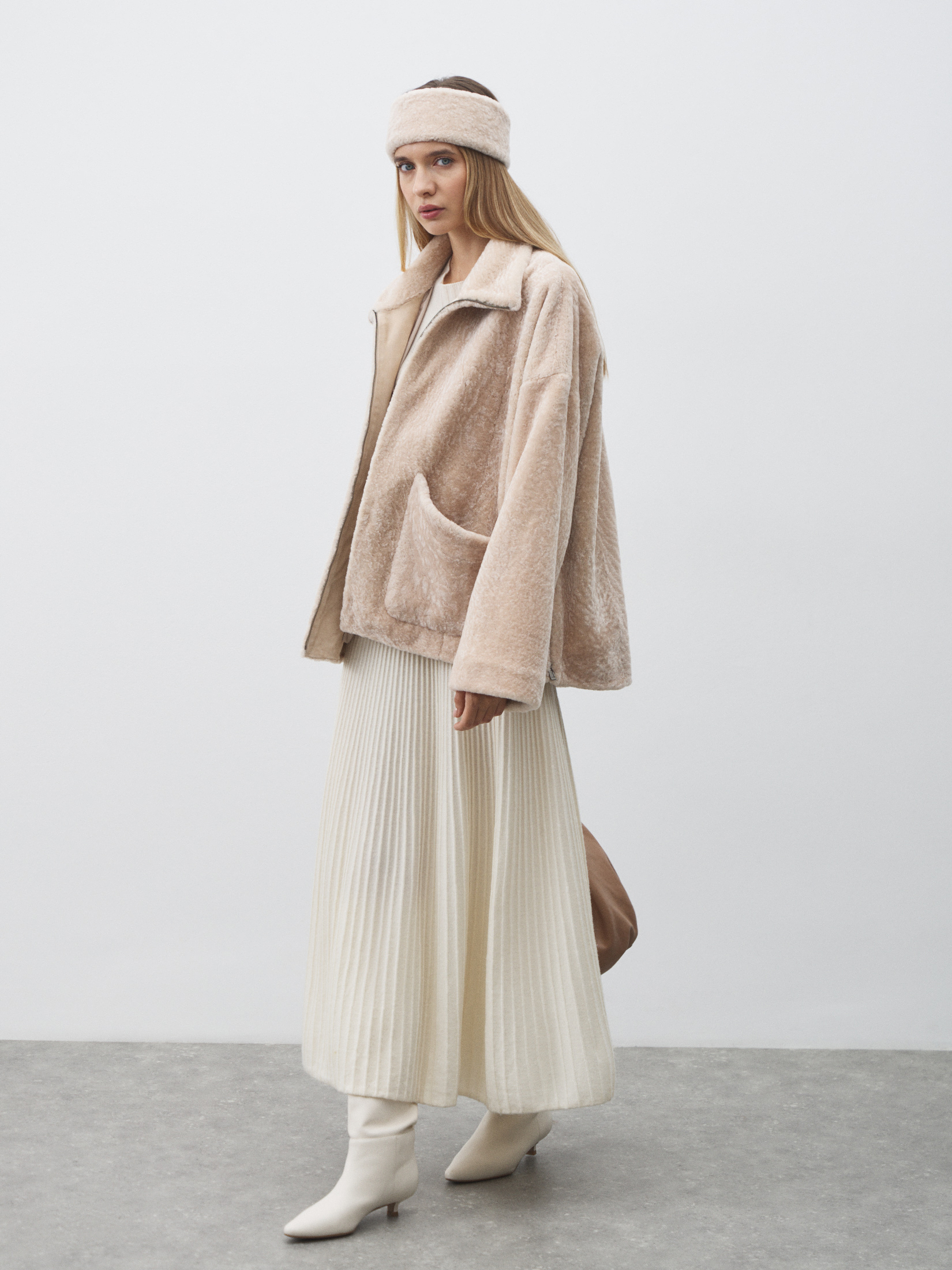 Женская шуба MAISON DAVID 4778982, розово-бежевый