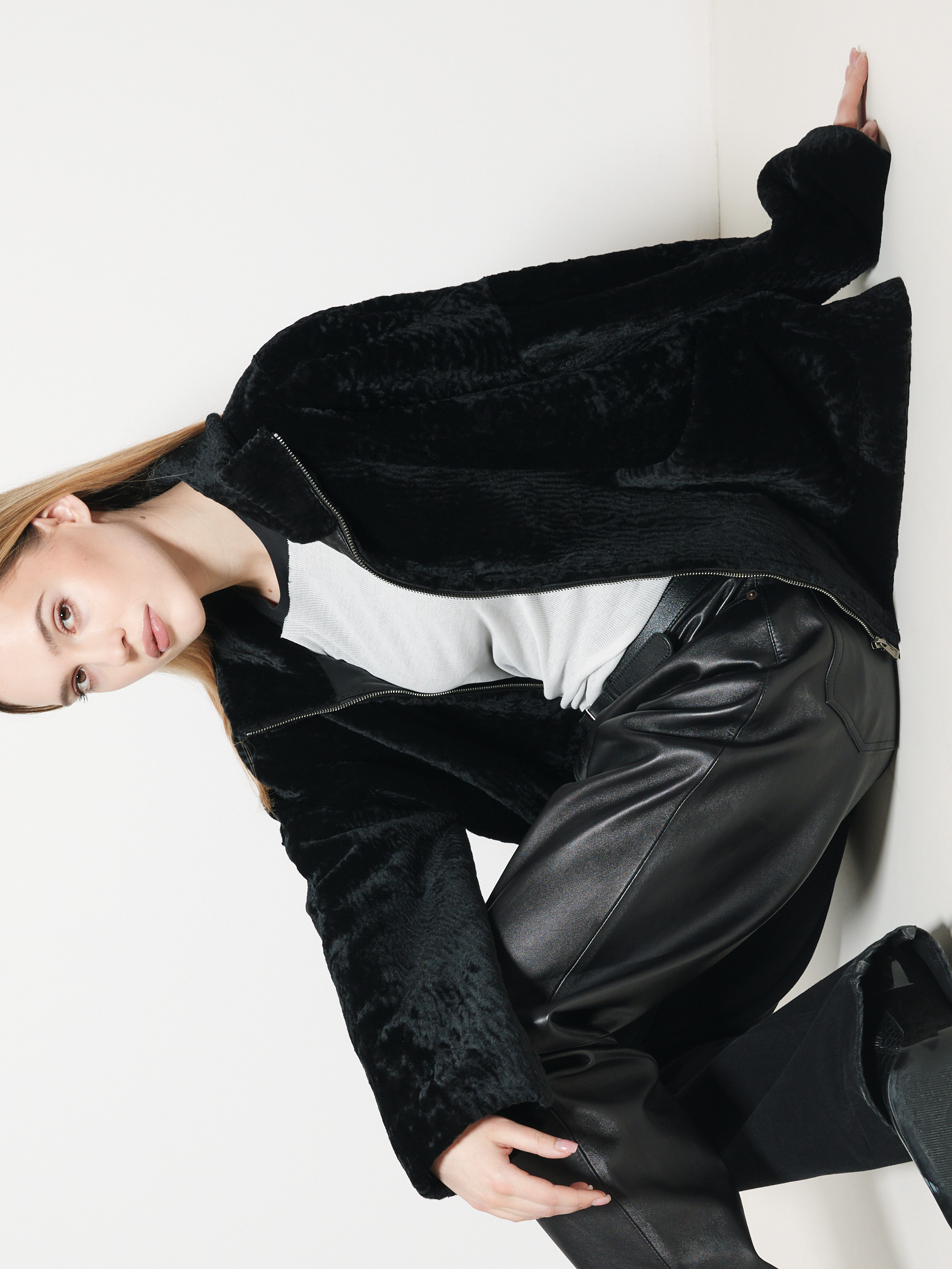 Женская шуба MAISON DAVID 4527107, черный