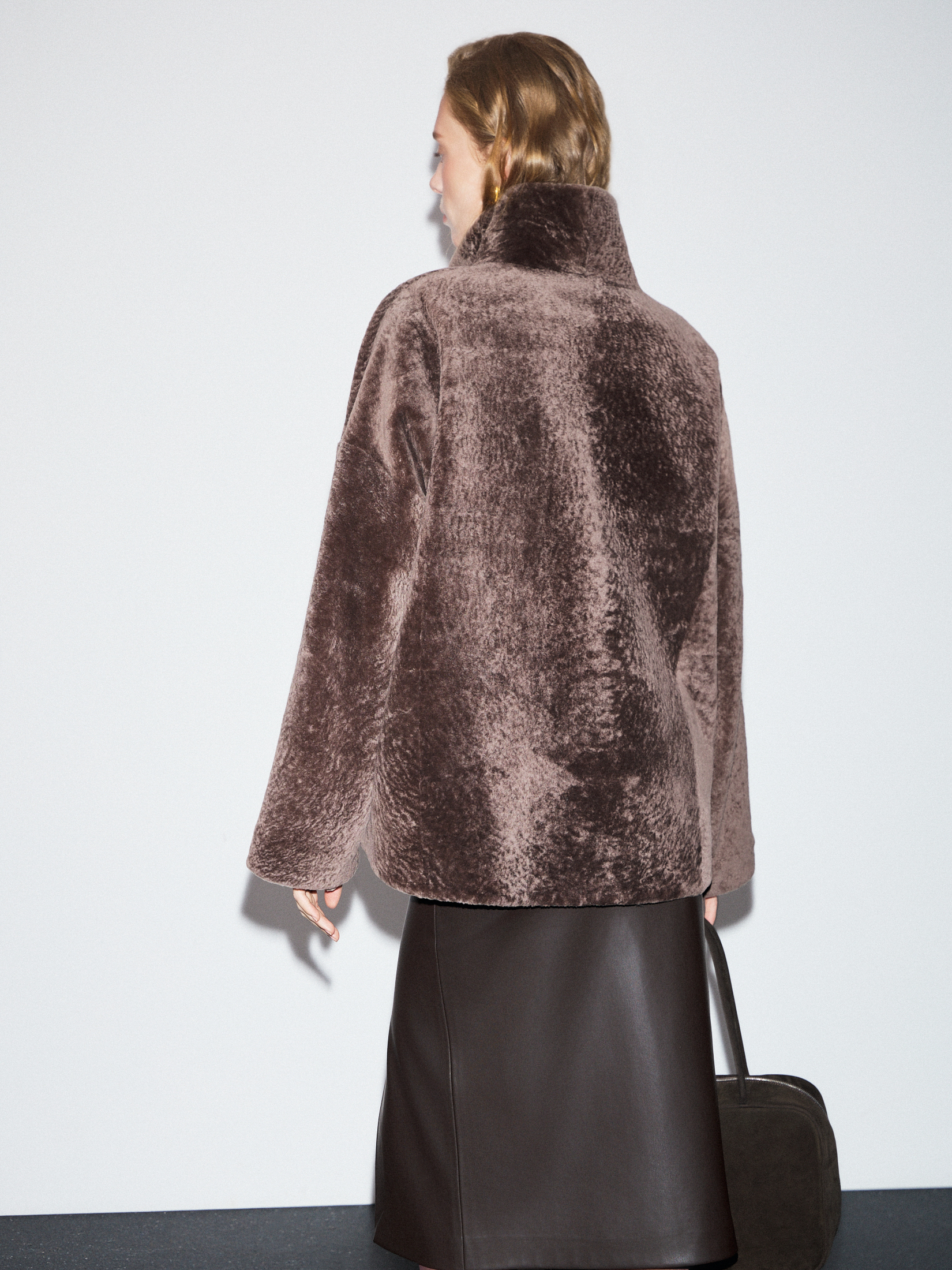 Женская шуба MAISON DAVID 4778955, серовато-коричневый