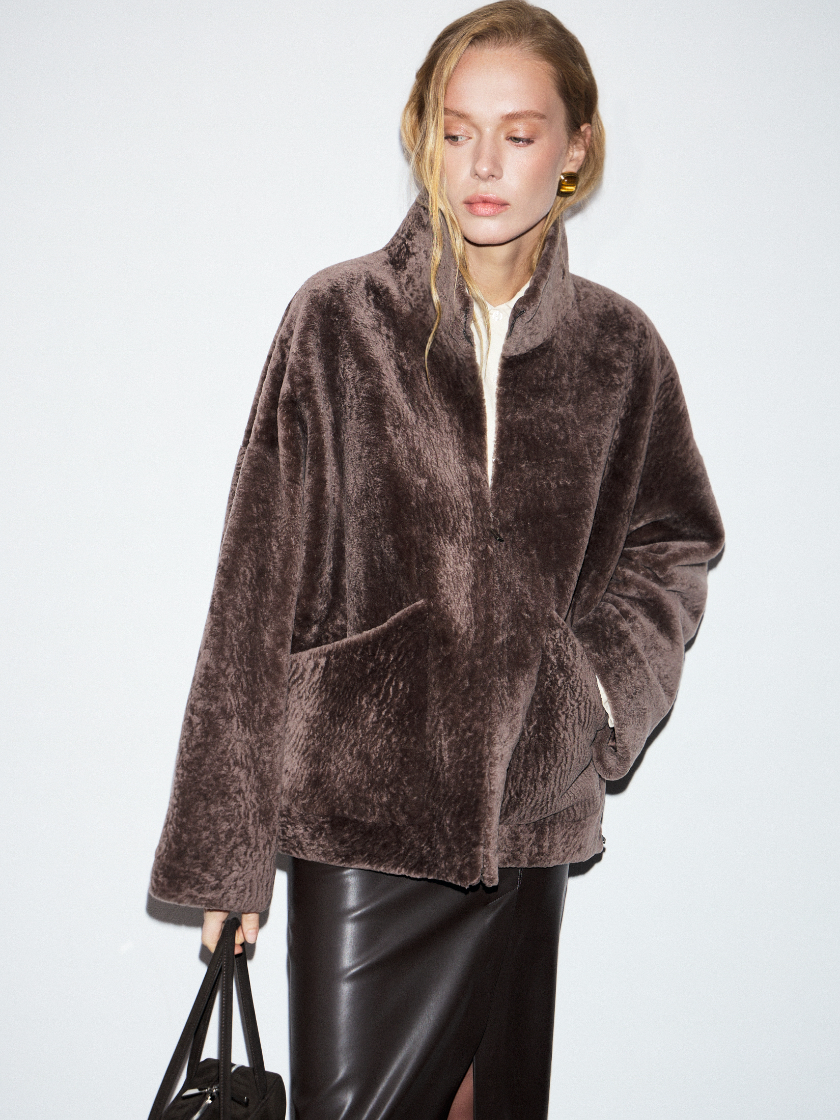 Женская шуба MAISON DAVID 4778955, серовато-коричневый