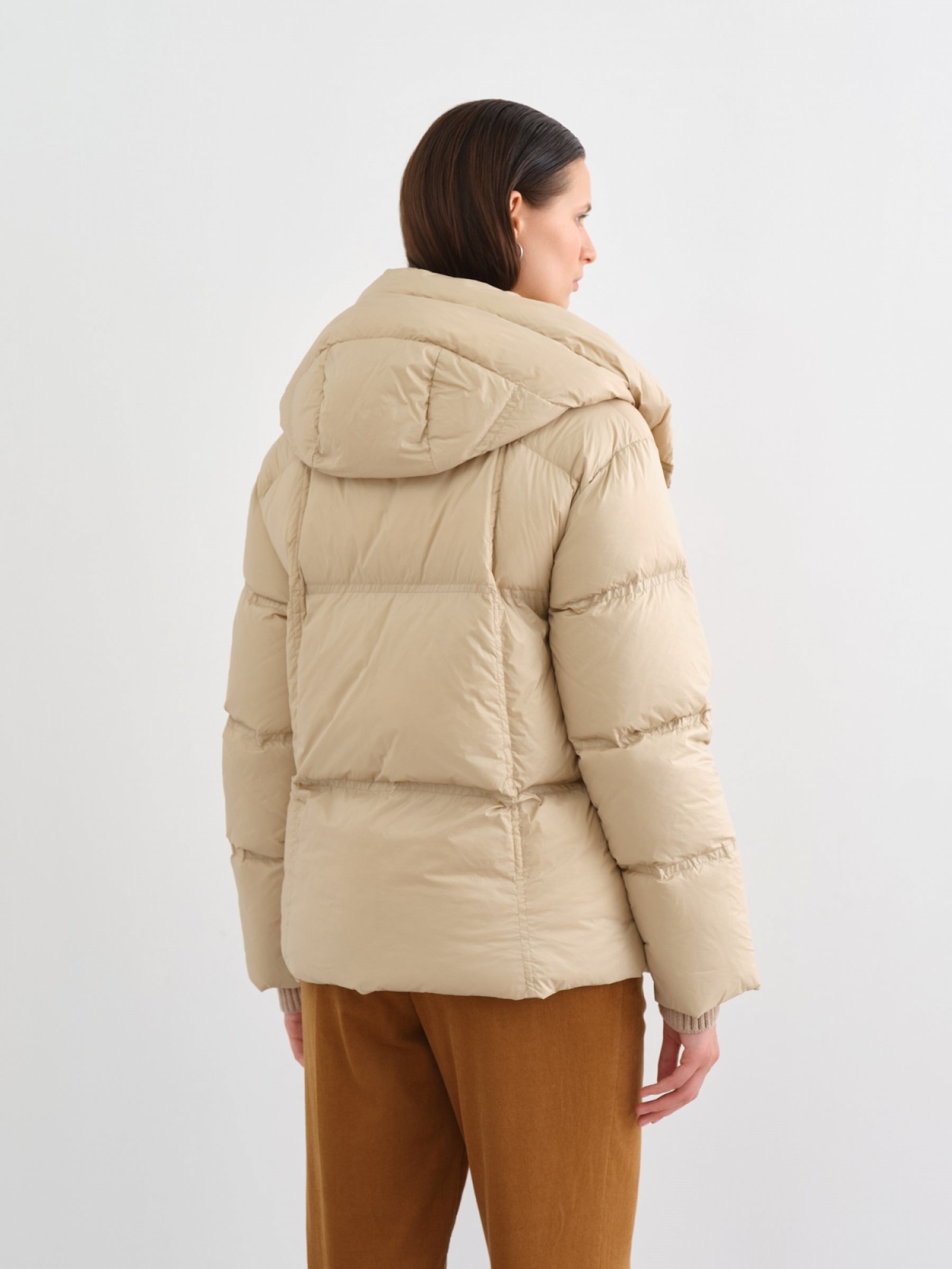 5400 р. 6670 р. Пуховая куртка//WDM 230562 - beige