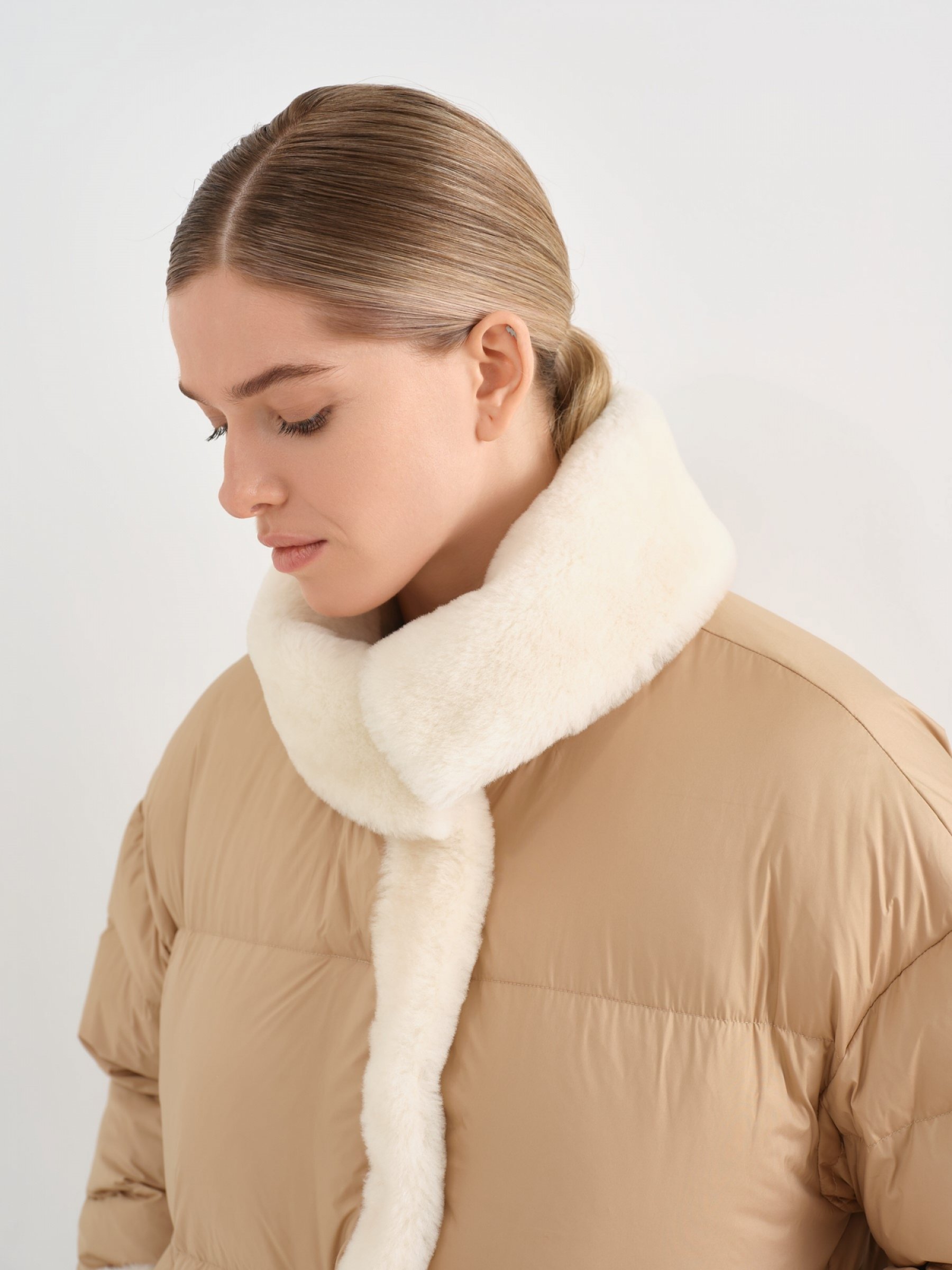 10720 р. <s>13695 р. Пуховая куртка//WDSF 230548 - oliva