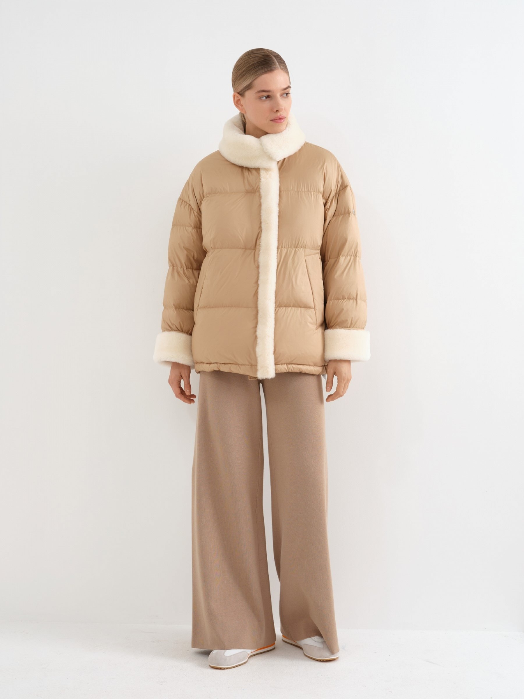 10720 р. <s>13695 р. Пуховая куртка//WDSF 230548 - oliva