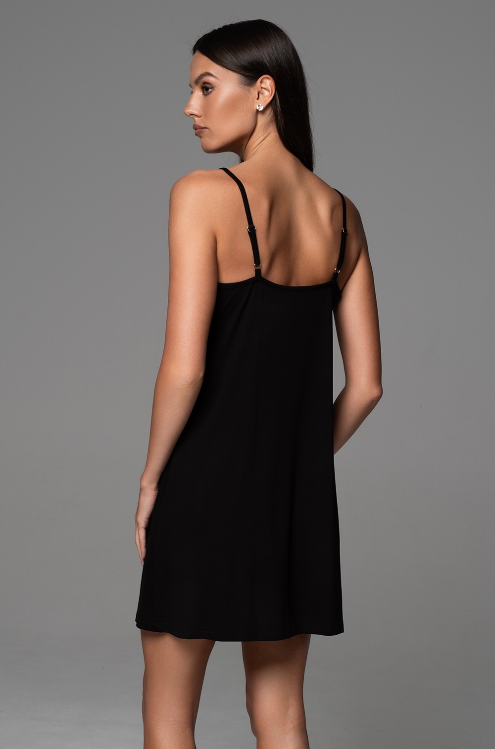 Daiana 5570 Лаконичная короткая сорочка Mia-Amore