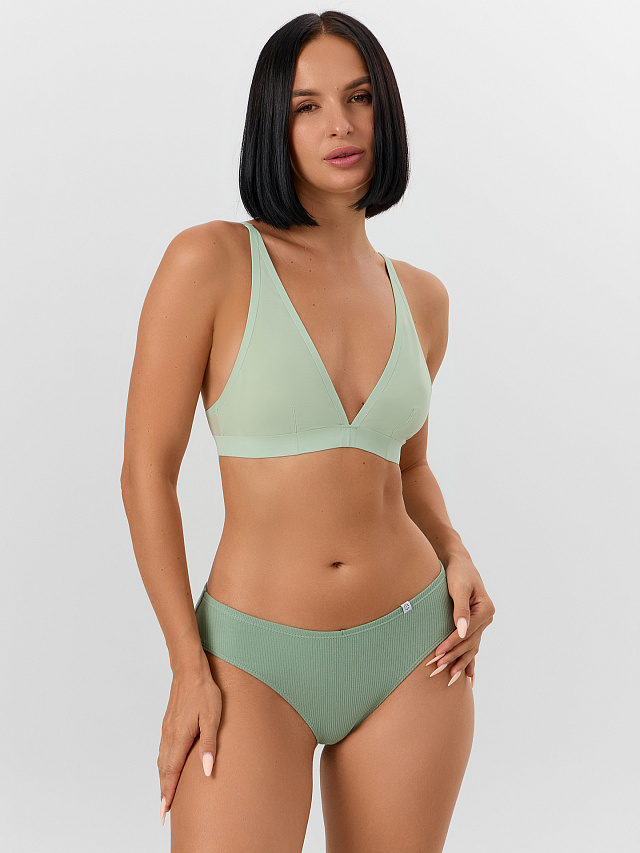 Трусы женские слипы в зеленом цвете