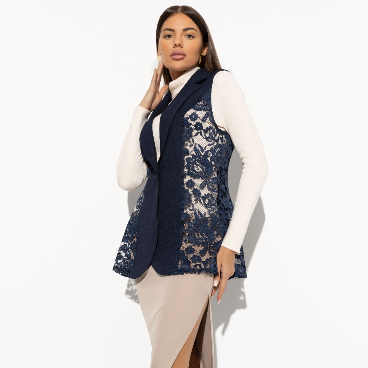 Жилет комбинированное с кружевом, Модное исключение (new)
