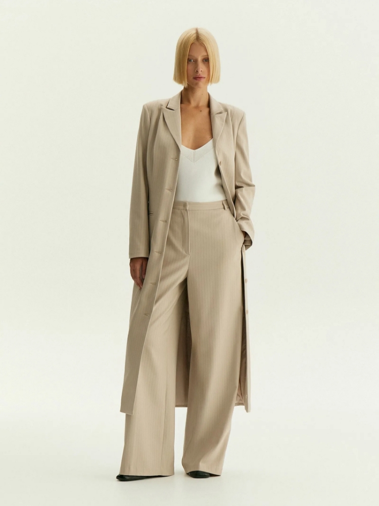 Брюки широкого кроя в полоску ,
63% полиэстер, 35% вискоза, 2% эластан ,