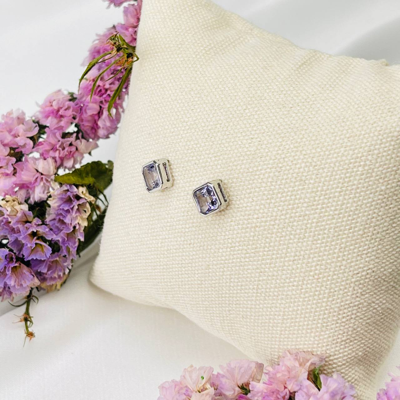 Радуга Самоцветов Серьги-пусеты с Аметистом