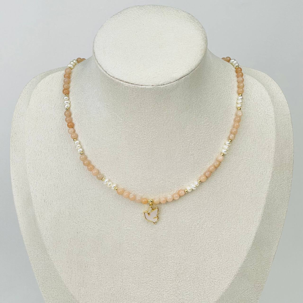 Радуга Самоцветов Колье из Лунного камня и Жемчуга с перламутровой подвеской