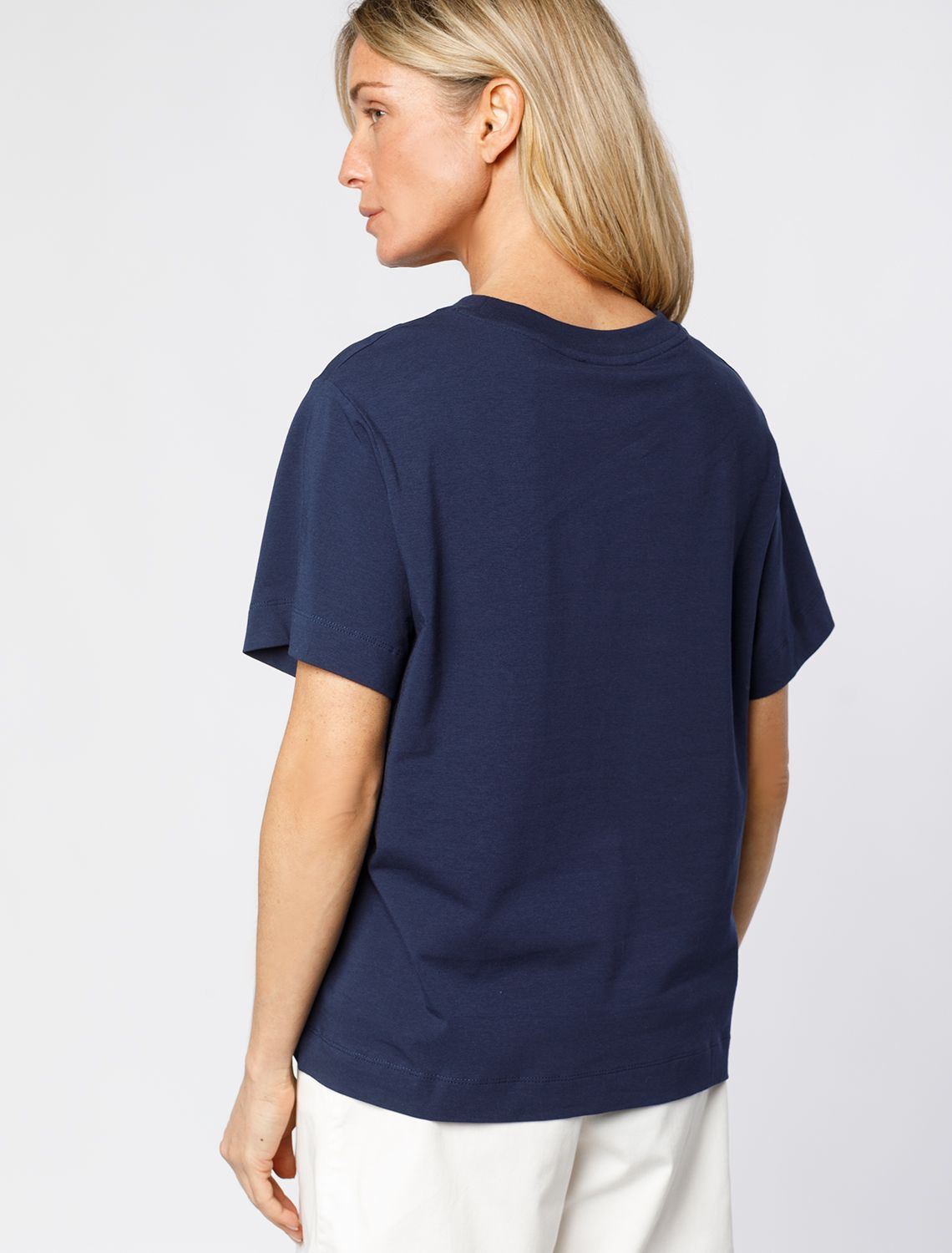 Футболка из премиального хлопка с авторским принтом