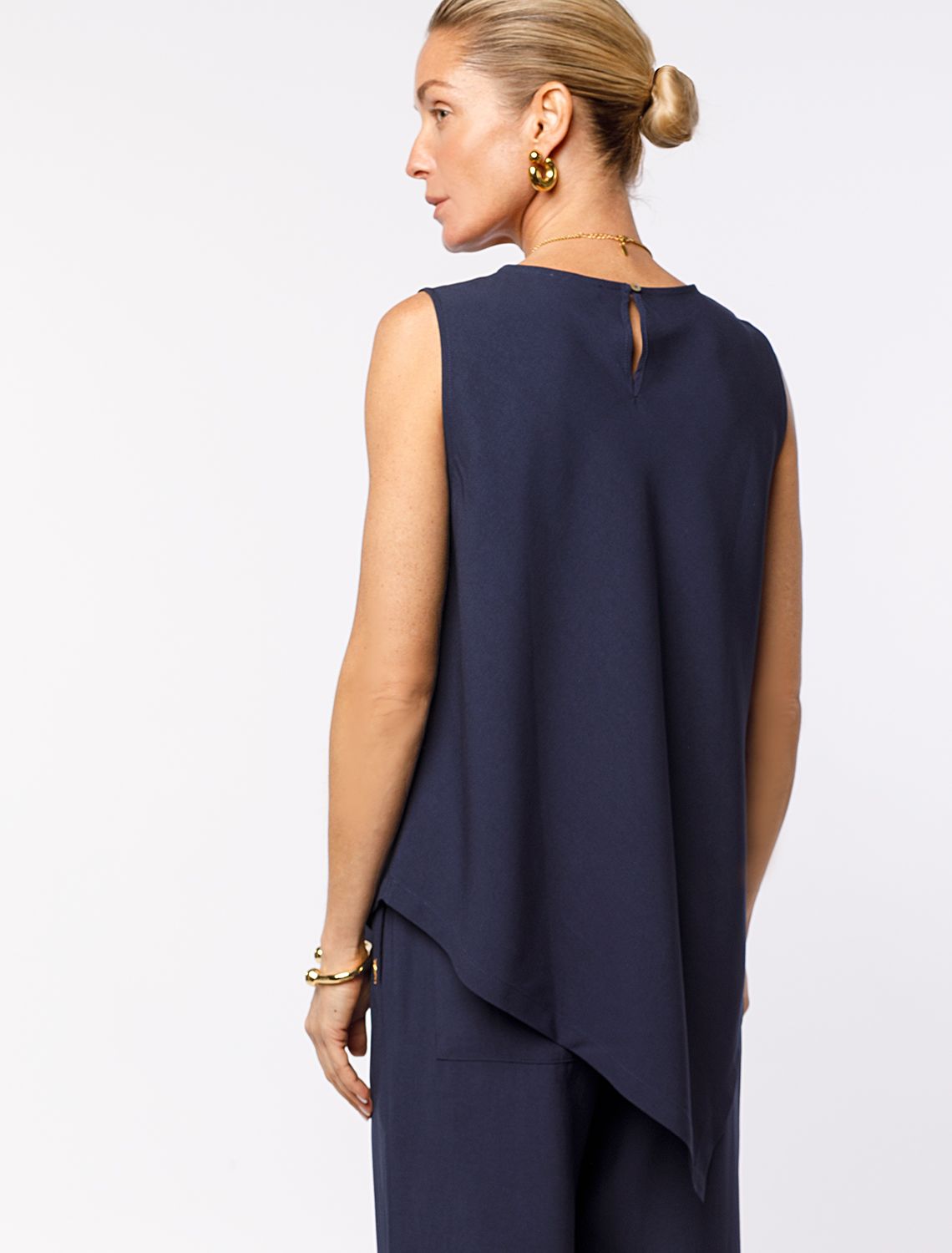 Удлиненный топ из плотного лиоцелла