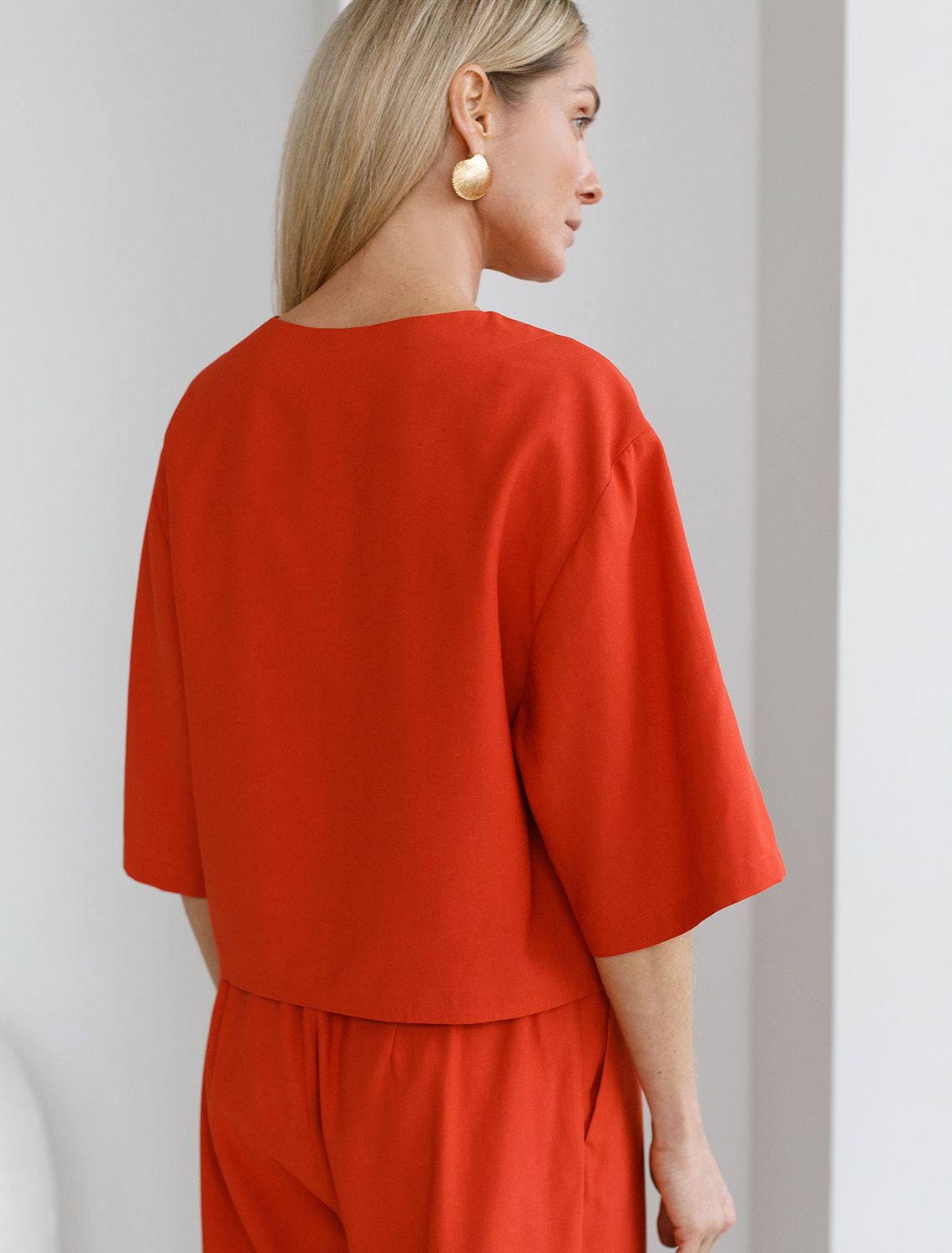 Блузка из плотного лиоцелла