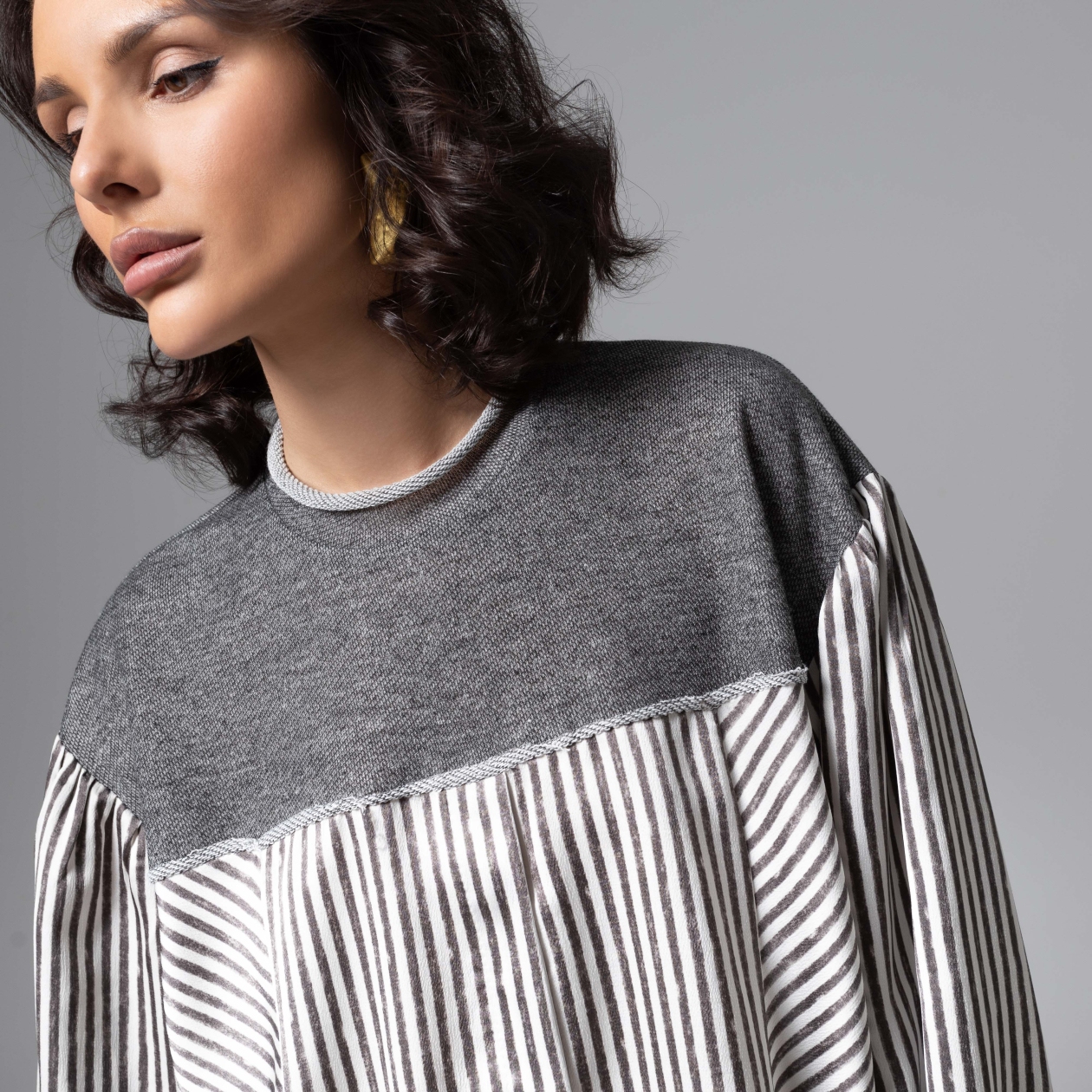 Ст.цена 2290р. Свитшот с карманами, Мягкая сила (grey)