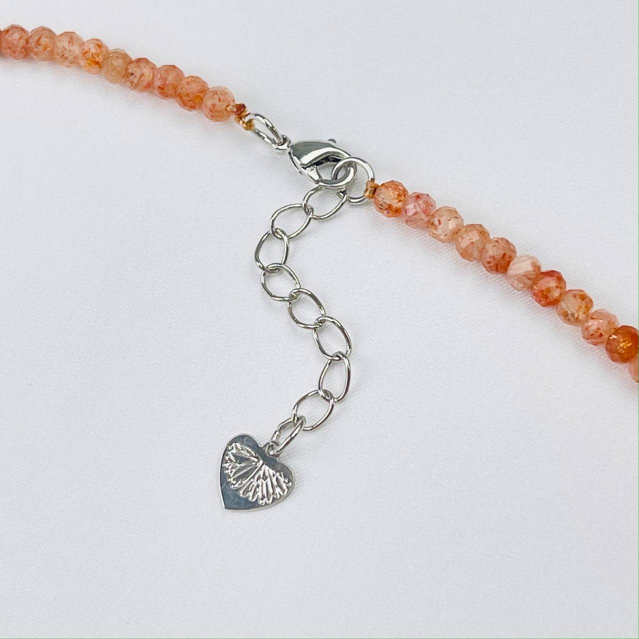 Радуга Самоцветов Бусы из Солнечного камня огранка