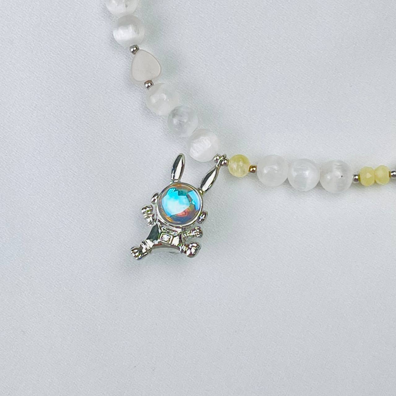 Радуга Самоцветов Бусы детские из Селенита, Опала и Розового кварца с подвеской