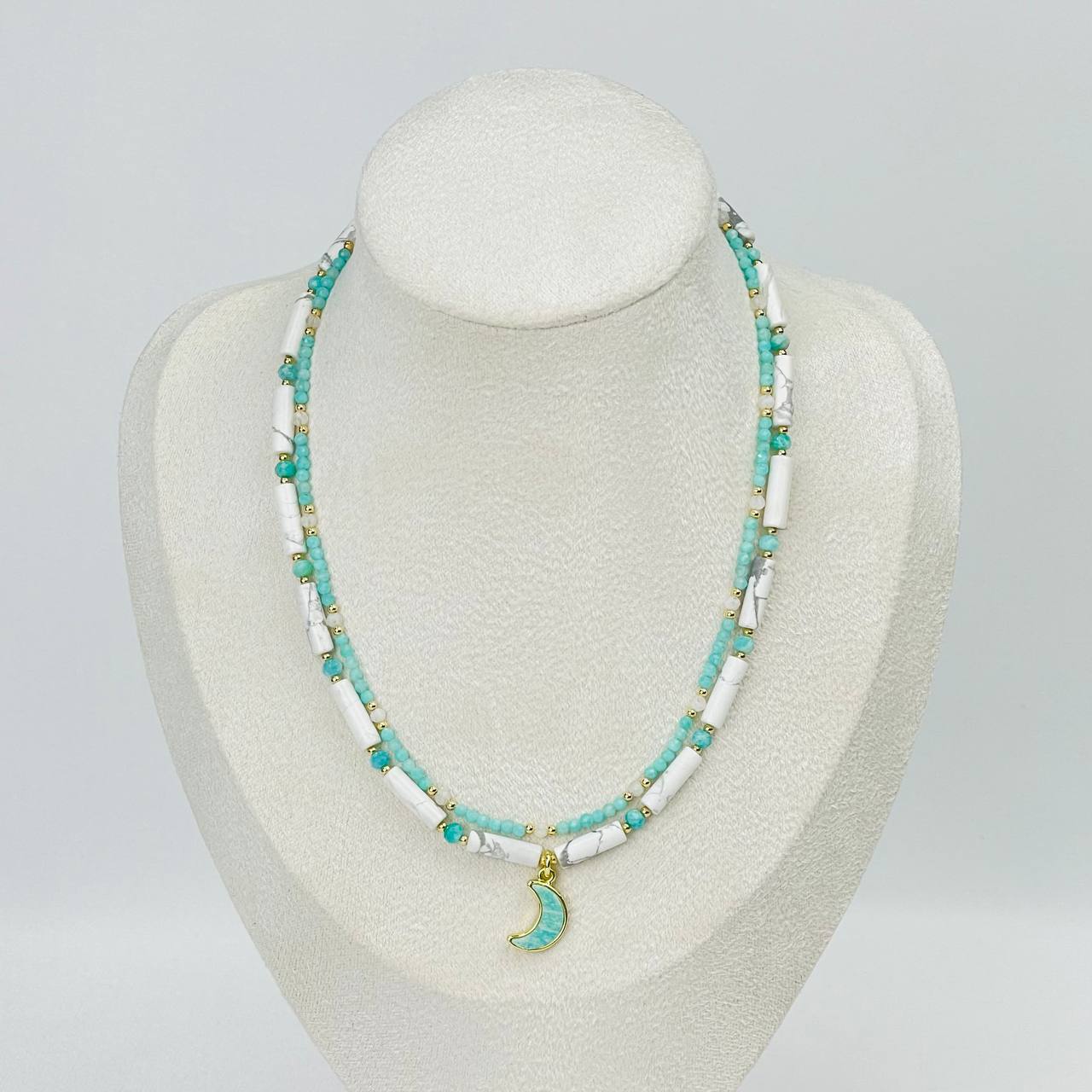 Радуга Самоцветов Колье двойное из Амазонита, Говлита и Лунного камня