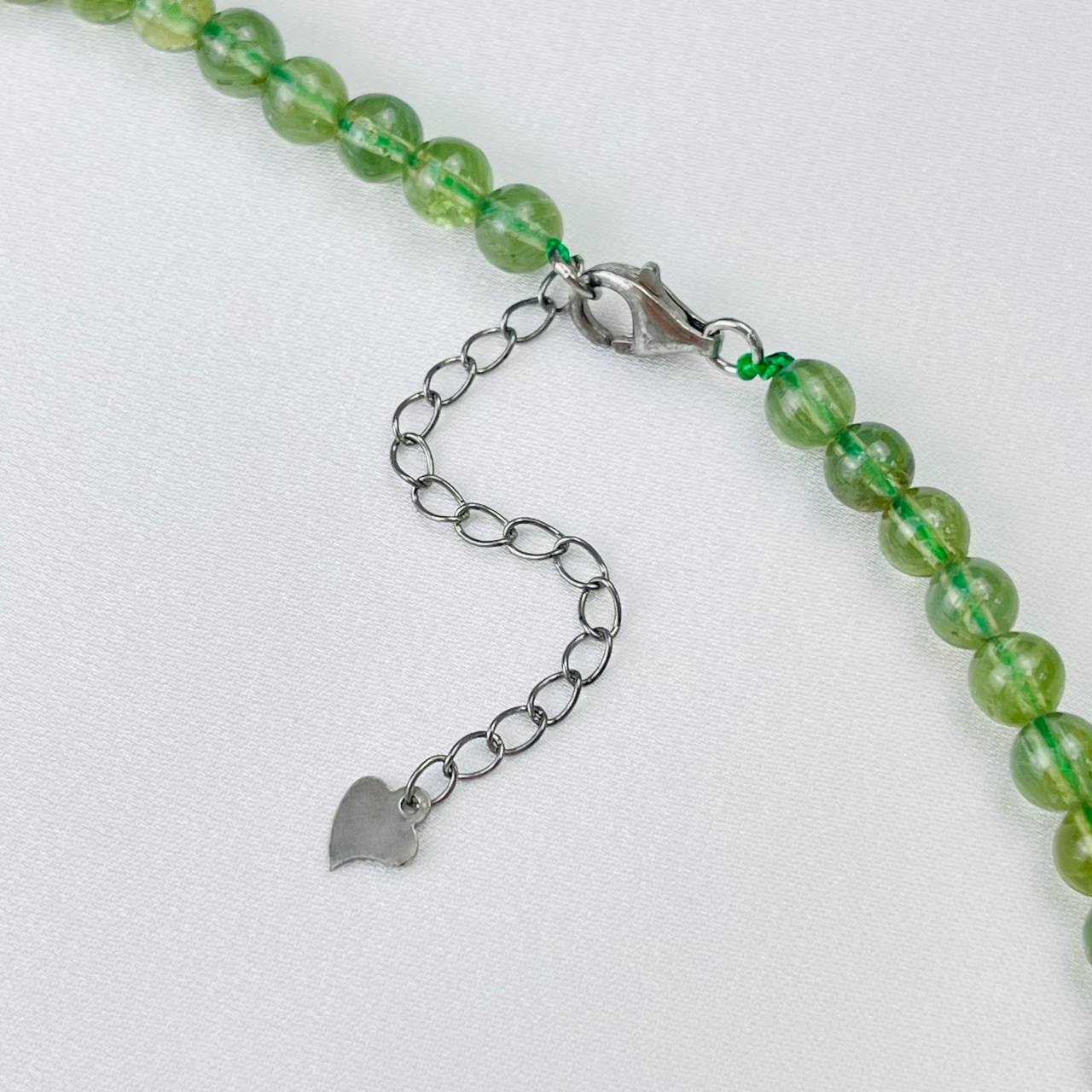 Радуга Самоцветов Бусы из зеленого Апатита