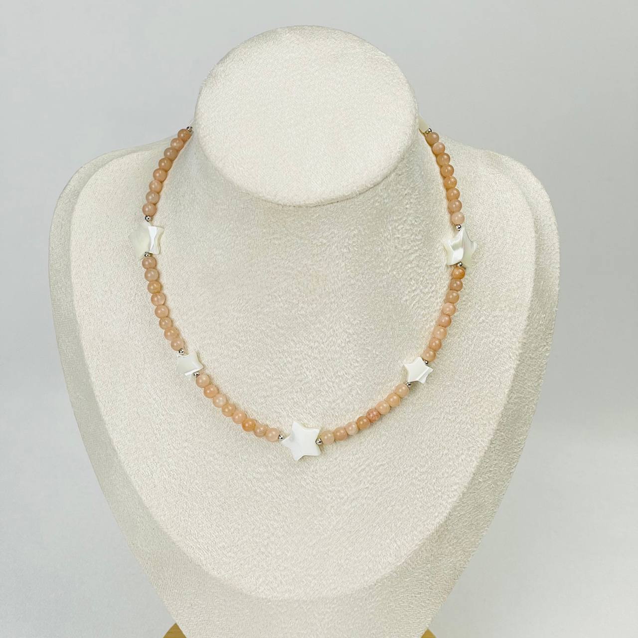 Радуга Самоцветов Бусы детские из Лунного камня и Перламутра