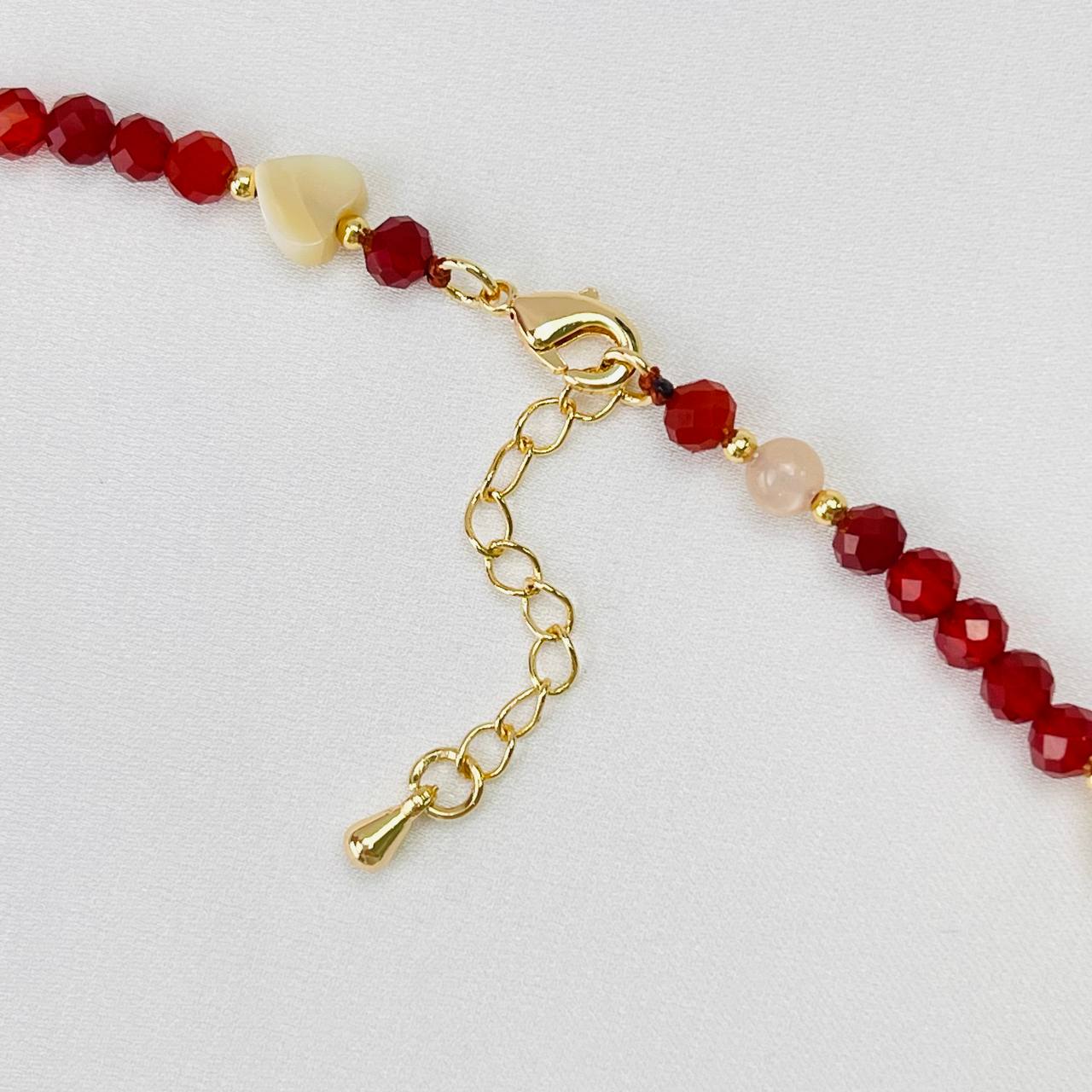 Радуга Самоцветов Бусы детские из Сердолика, Лунного камня и Перламутра