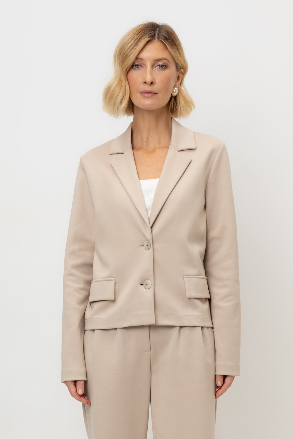 ст. цена3575руб.! VERY NEAT Жакет ЕВТ 3248темно-бежевый