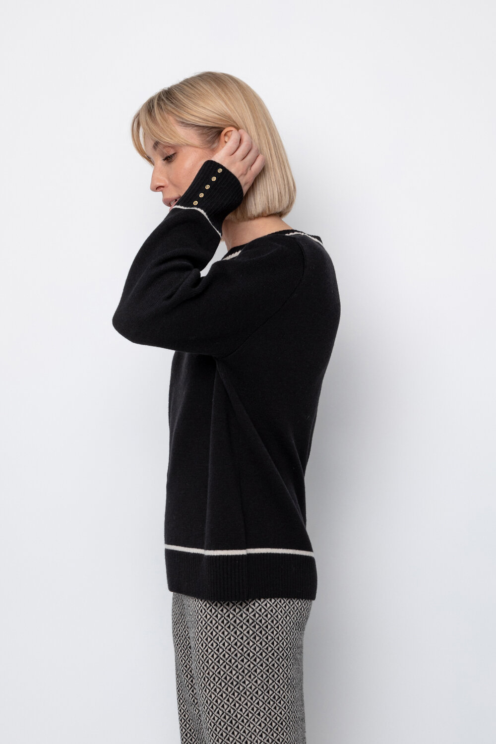 ст. цена3569руб.! VERY NEAT Джемпер ЕВ 30096/шчерный