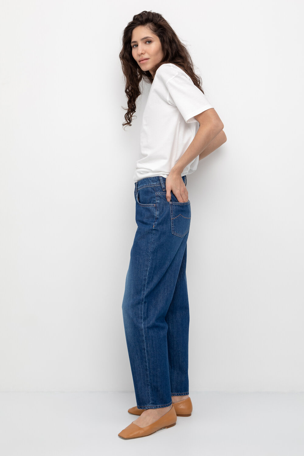 ст. цена3025руб.! VERY NEAT Джинсы ЕТ 40003/2 ВСТсиний