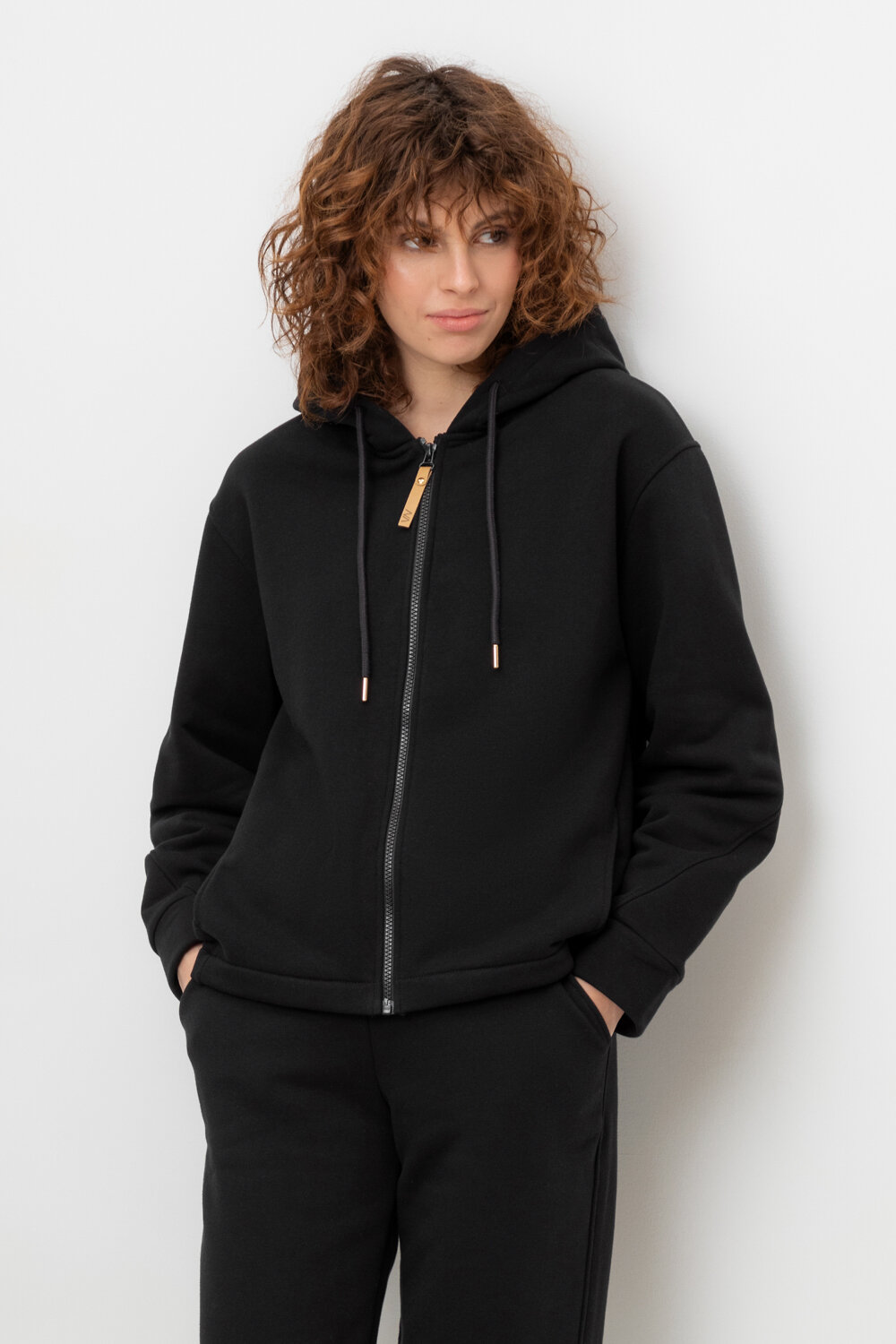 ст. цена4015руб.! VERY NEAT Жакет ЕВТ 3117/24темный черный