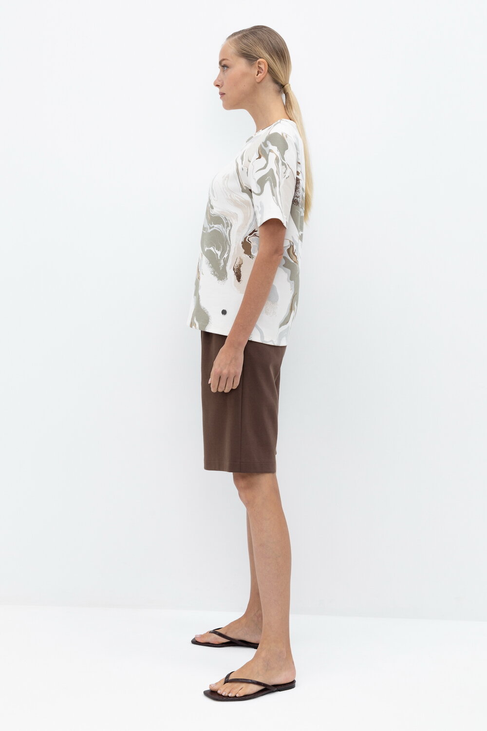 ст. цена1947руб.! VERY NEAT Фуфайка ЕВТ 3216белая лилия, оникс