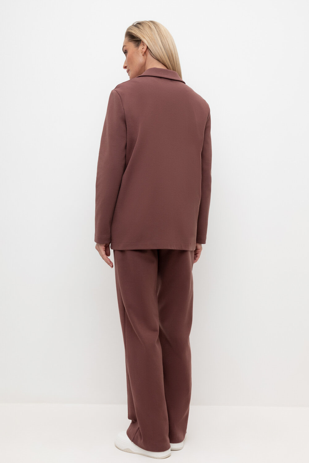 ст. цена4015руб.! VERY NEAT Жакет ЕВТ 3241глубокий коричневый