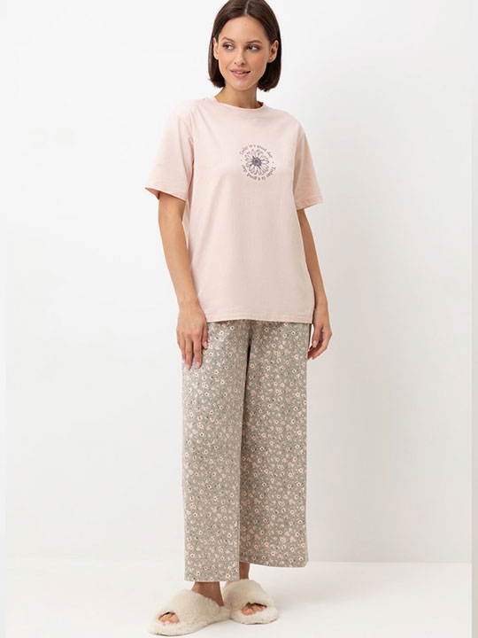 Пижама с брюками