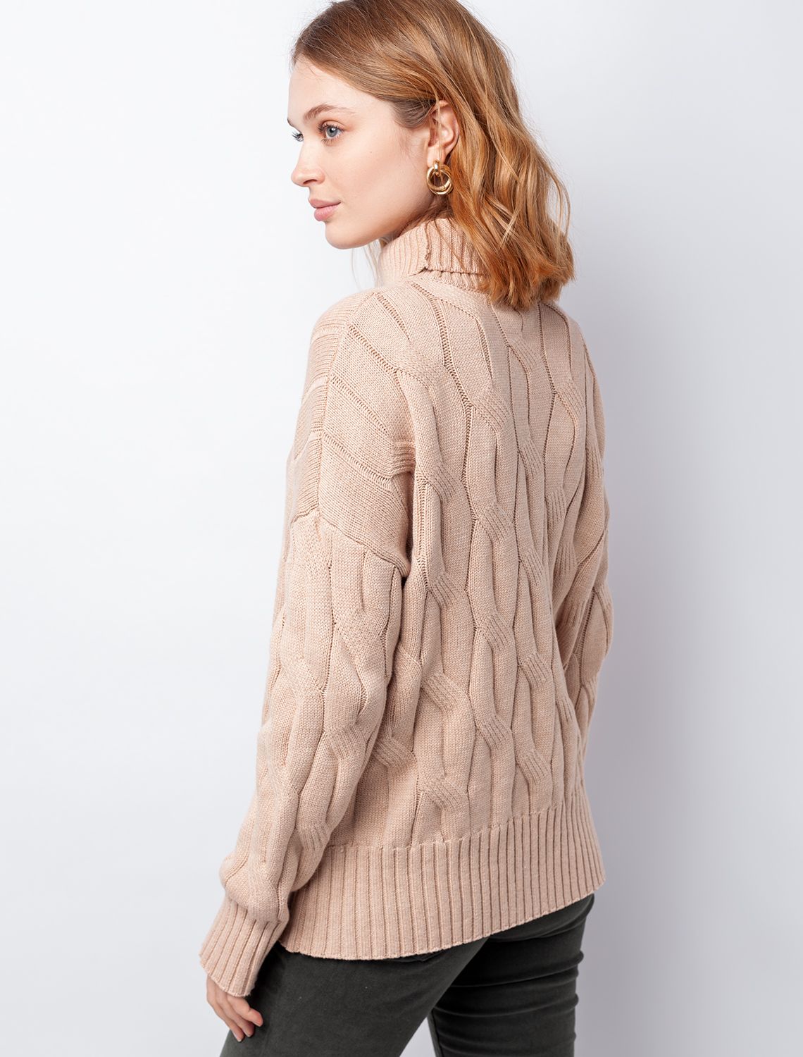 Ст.цена 2690р Теплый свитер из хлопка с акрилом крупной вязки D34.181 св.бежевый меланж