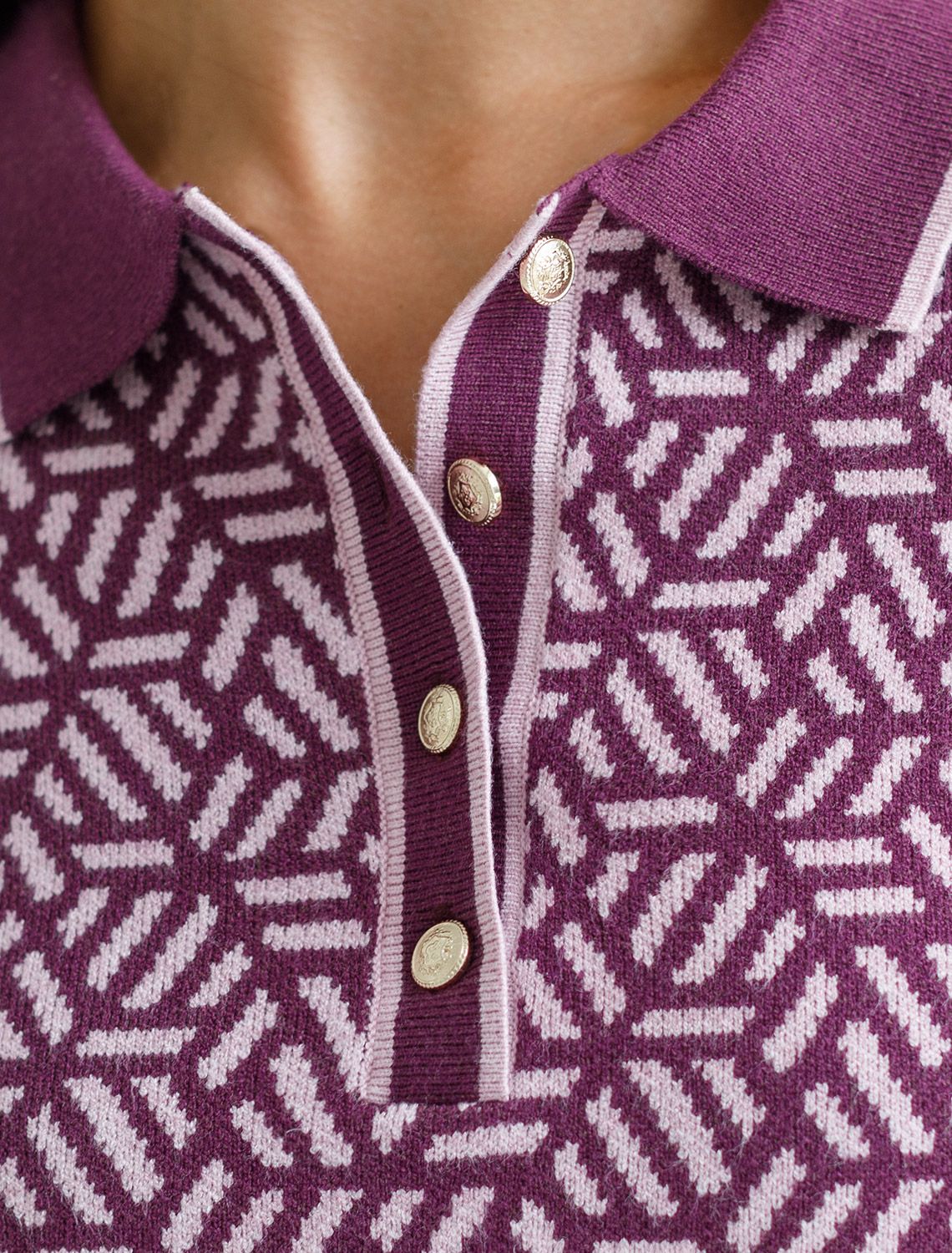 Ст.цена 2390р Джемпер жаккардовой вязки с кашемиром D39.361 пурпурный