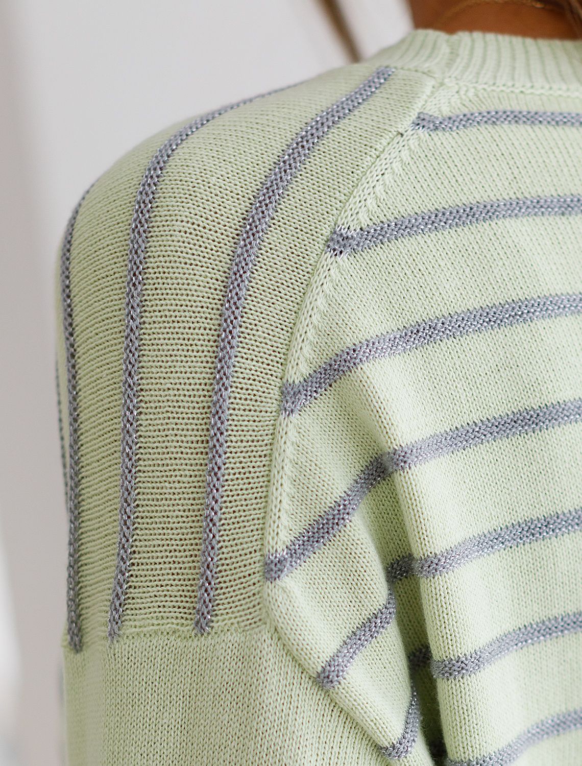 Ст.цена 2490р Джемпер из хлопка с люрексом D39.342 светло-фисташковый