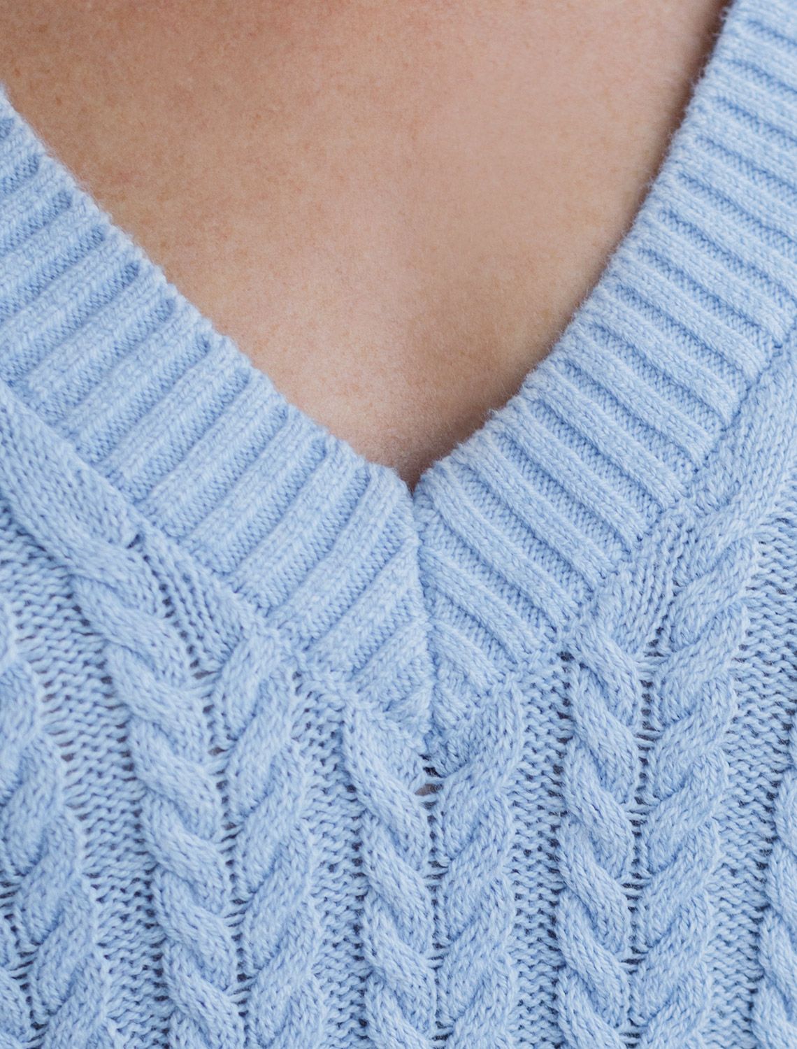 Ст.цена 2250р Джемпер фактурной вязки из хлопка с кашемиром D39.349 голубой меланж