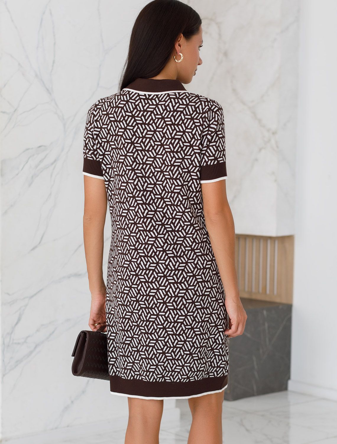 Ст.цена 2990р Платье жаккардовой вязки с кашемиром D32.110 кофейный